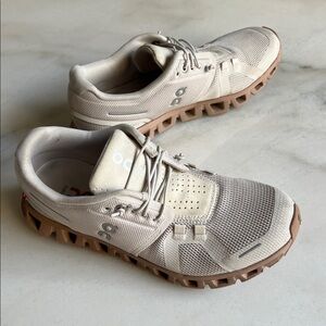 On Cloud 5 Women's Running Shoes Sand / Rosebrown Size 7 Lightweight Sneakers